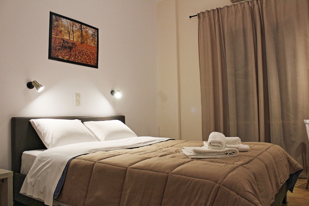 Aegina Hotel 30/73