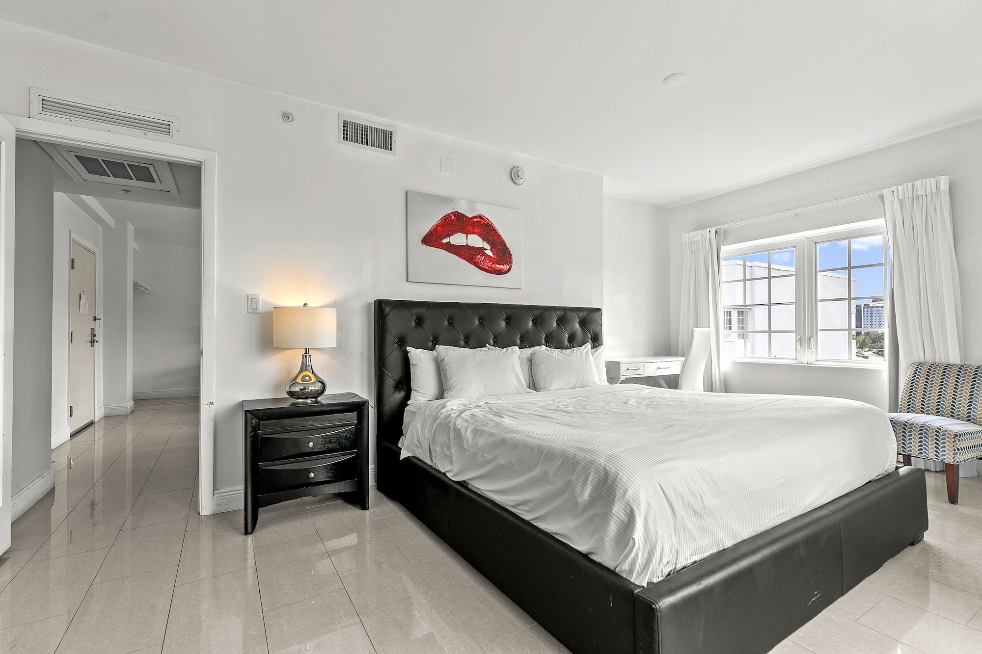 2 BEDROOMS, FAMILY SUITE, KITCHEN