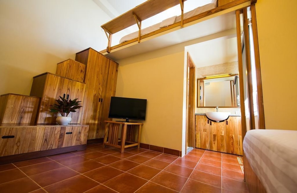 Tabalo Hostel 33/40