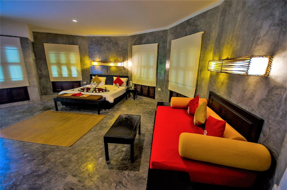 The Hideaway Pariya Haad Yuan 44/64