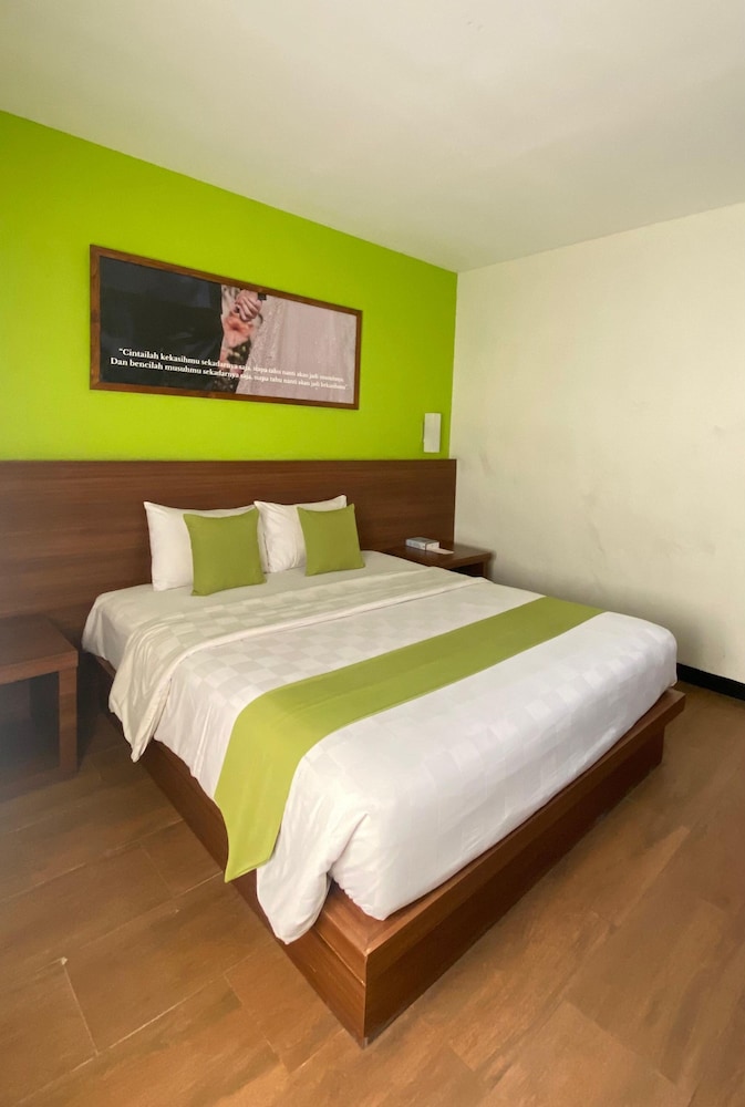 Hotel Candi Indah - Akpol Semarang 13/49