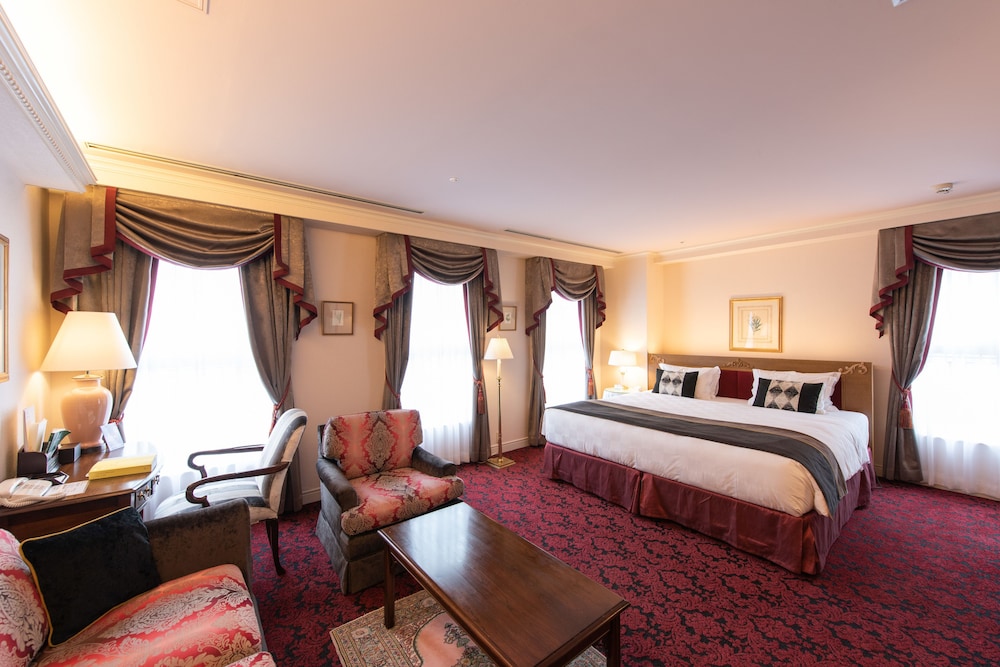 DELUXE, DOUBLE BED