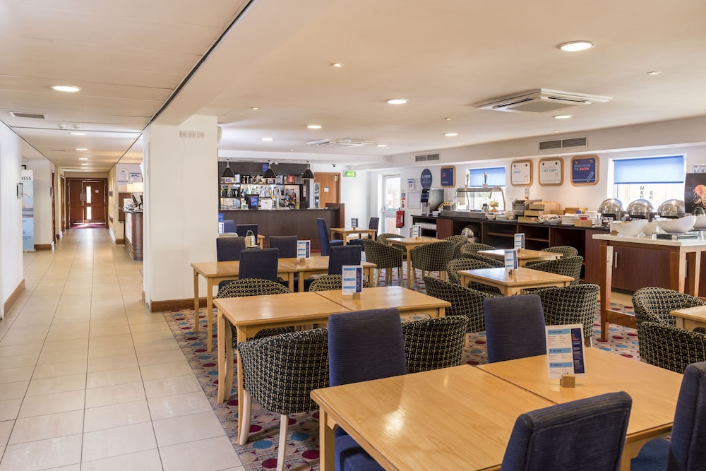 Holiday Inn Express Birmingham - Star City 47/61