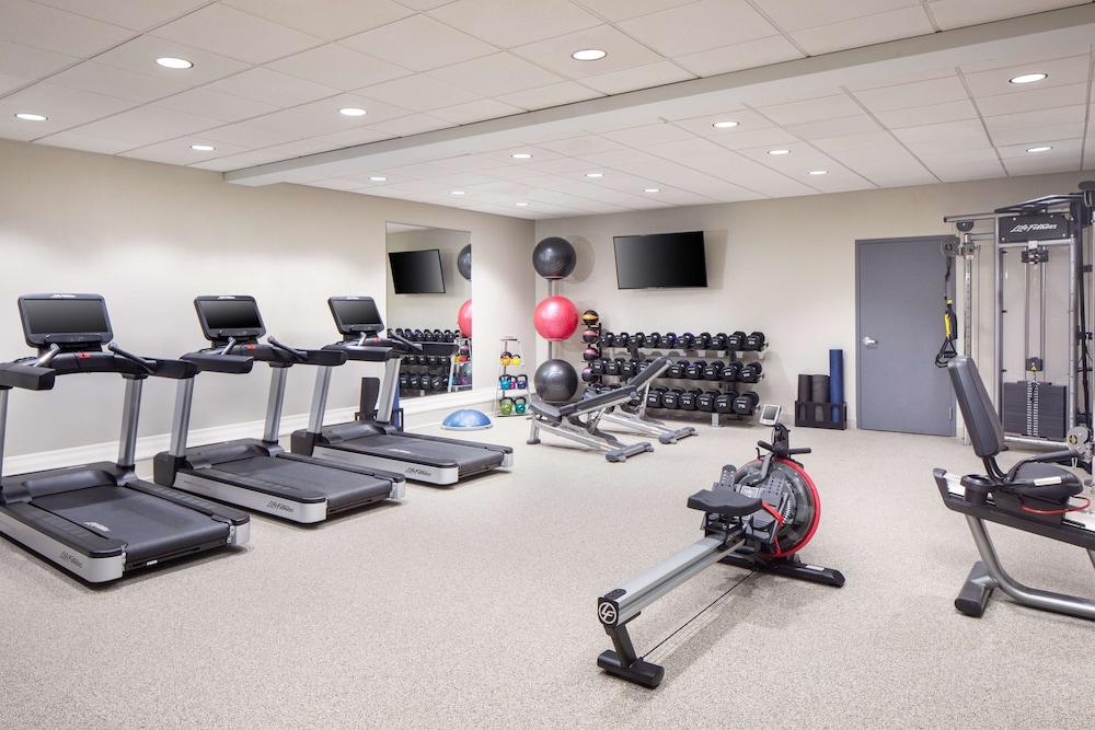 DoubleTree by Hilton Ann Arbor North (ex Holiday Inn Ann Arbor-Near The Univ. Of Mi) 21/49