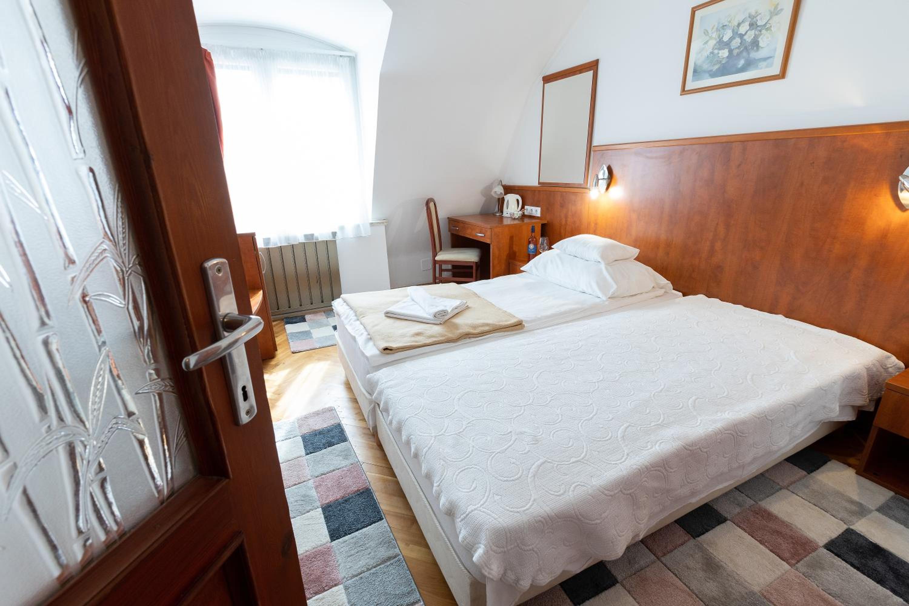 غرفة قياسية بسرير مزدوج، Helios Hotel Pension 9/10