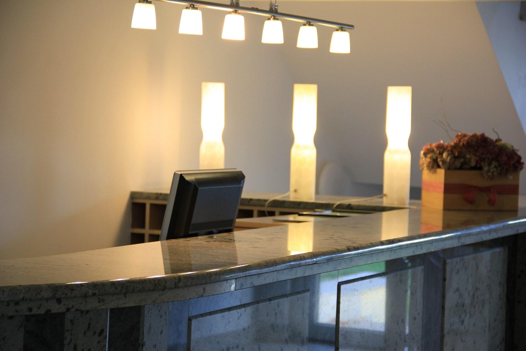 La Ermita Hotel 7/22