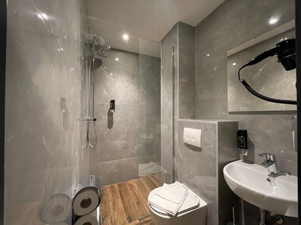H3 Hotel Rotterdam City Center 33/38