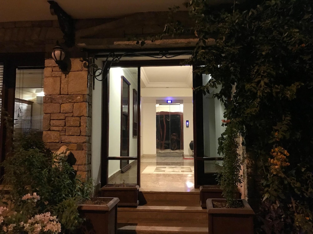 Lacin Apart Otel 19/21