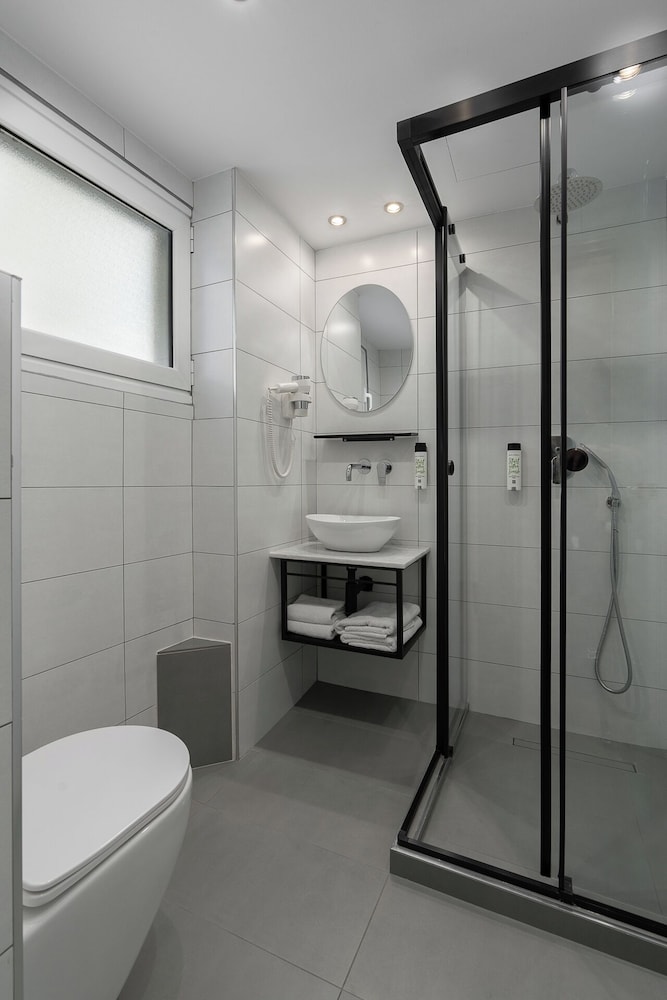 Piraeus City Hotel 58/63