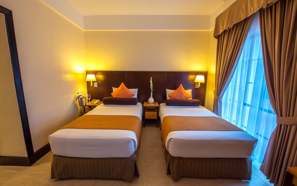 PonteFino Hotel & Residences 12/55