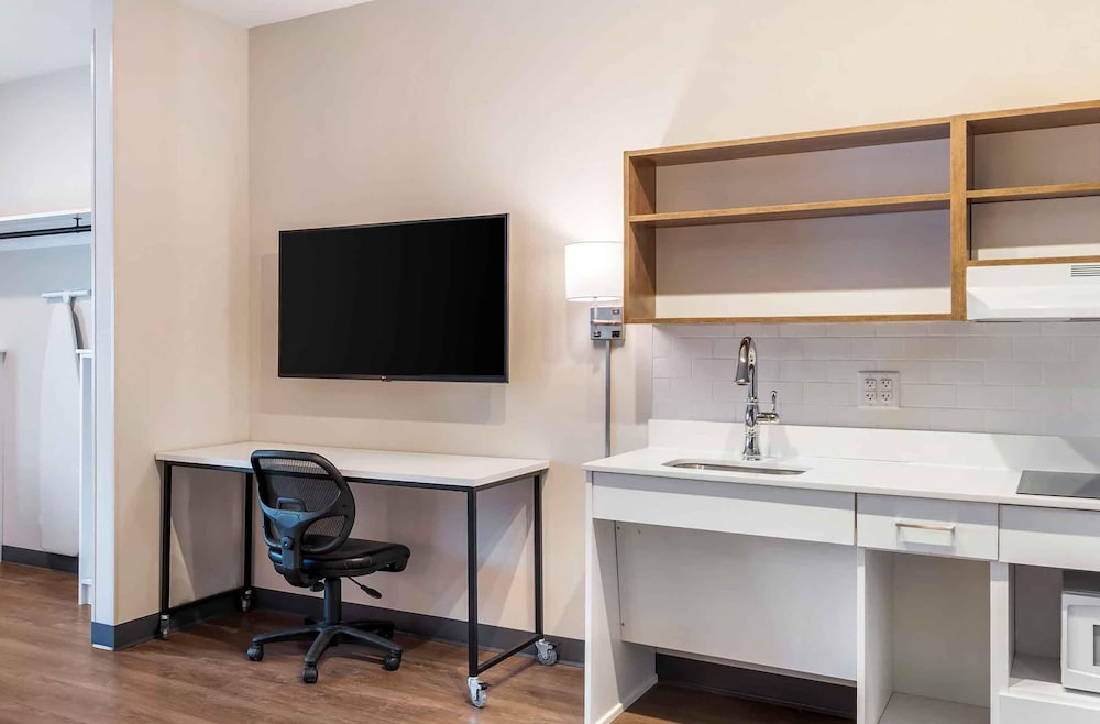 Extended Stay America Premier Suites Phoenix Chandler Downtown 51/63