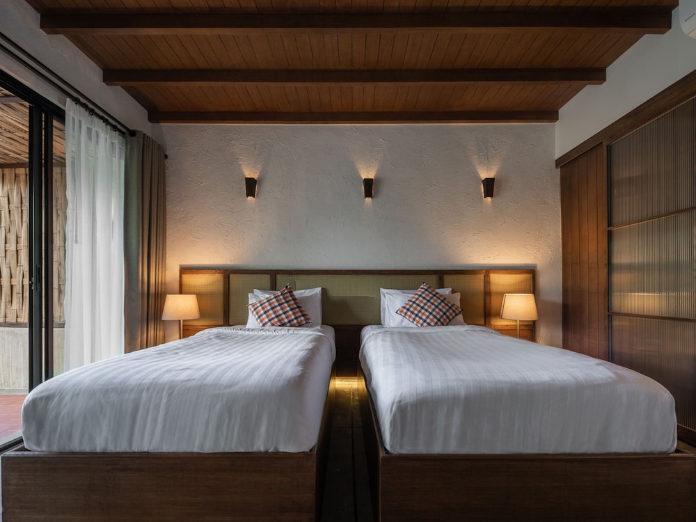 Phapok Eco Resort 7/50