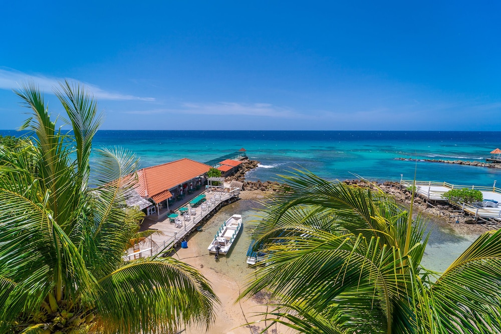 FRANKLYN D. RESORT AND SPA 45/50