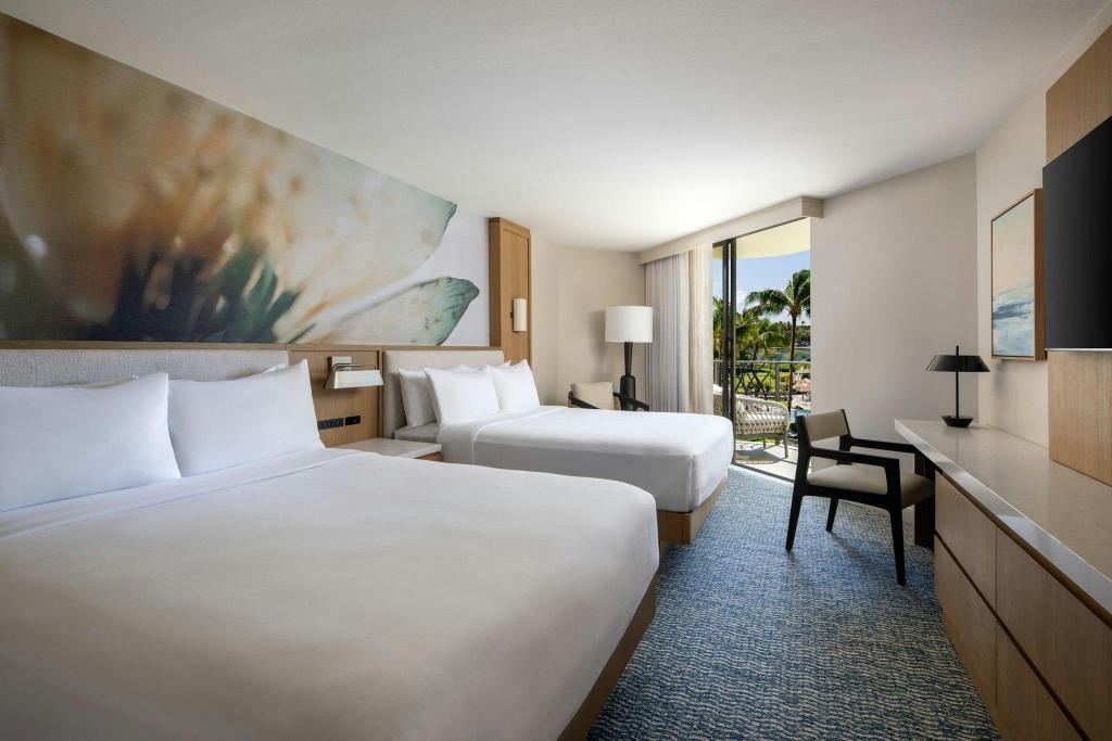 Lanai, Guest Room, 2 Queen Beds, Pool Side, Pool Access