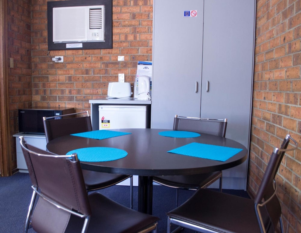 KADINA GATEWAY MOTOR INN 29/45
