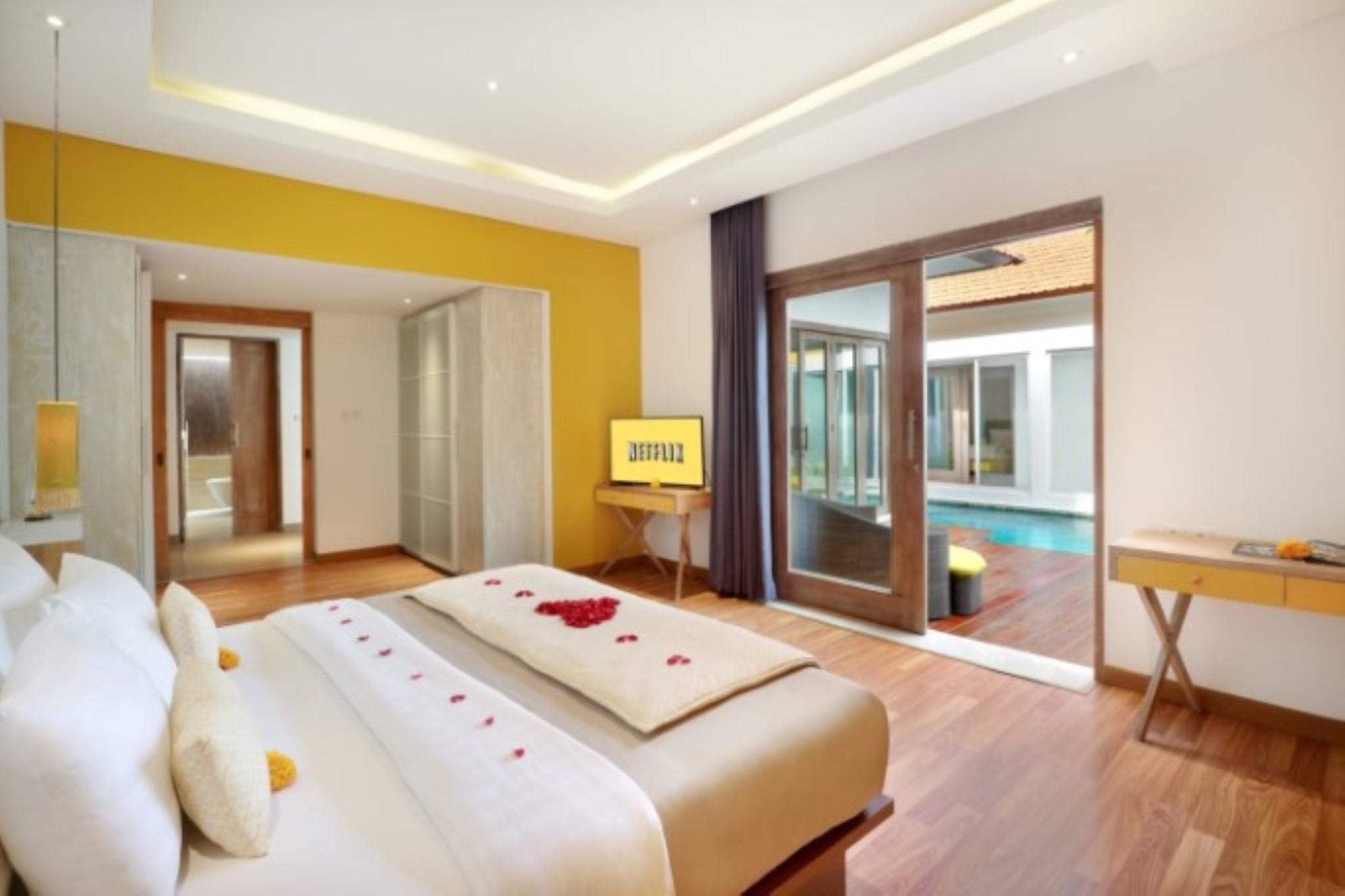3 Bedrooms, Villa, 1 King and 4 Single Beds, with Pool