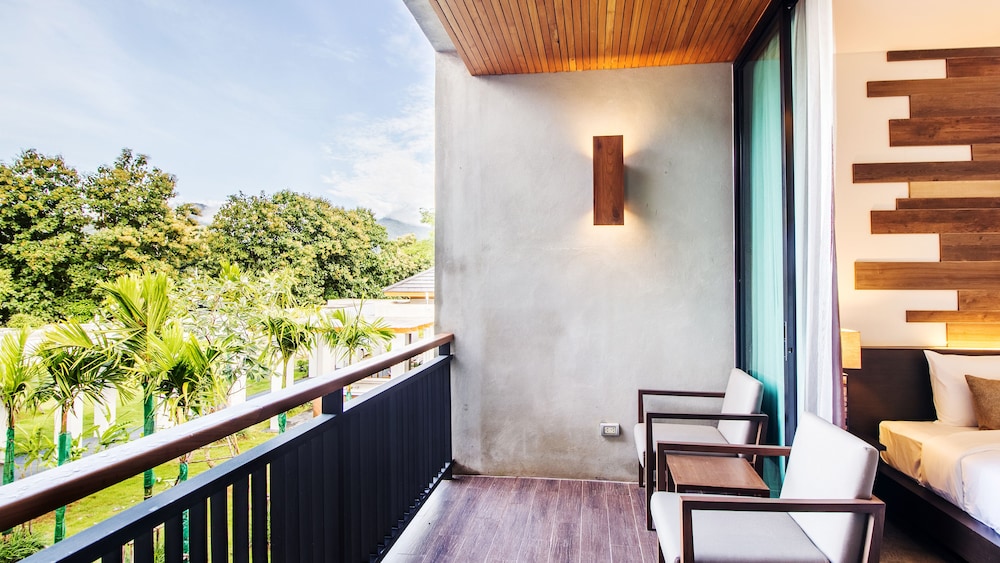 B2 Pai Premier Resort 10/70