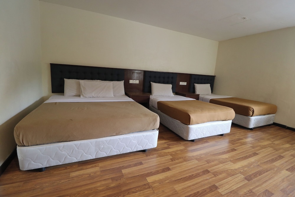 Iris House Hotel 33/65