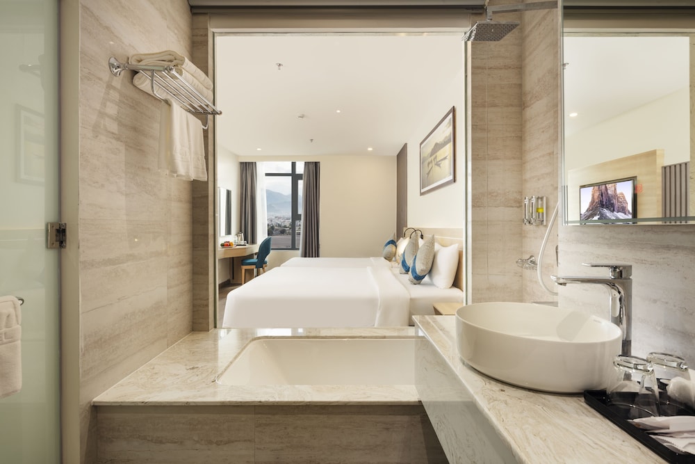 Lucky Sun Hotel 42/49