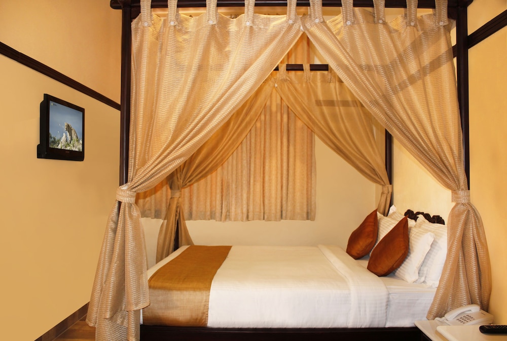 KODAI RESORT HOTEL 7/34