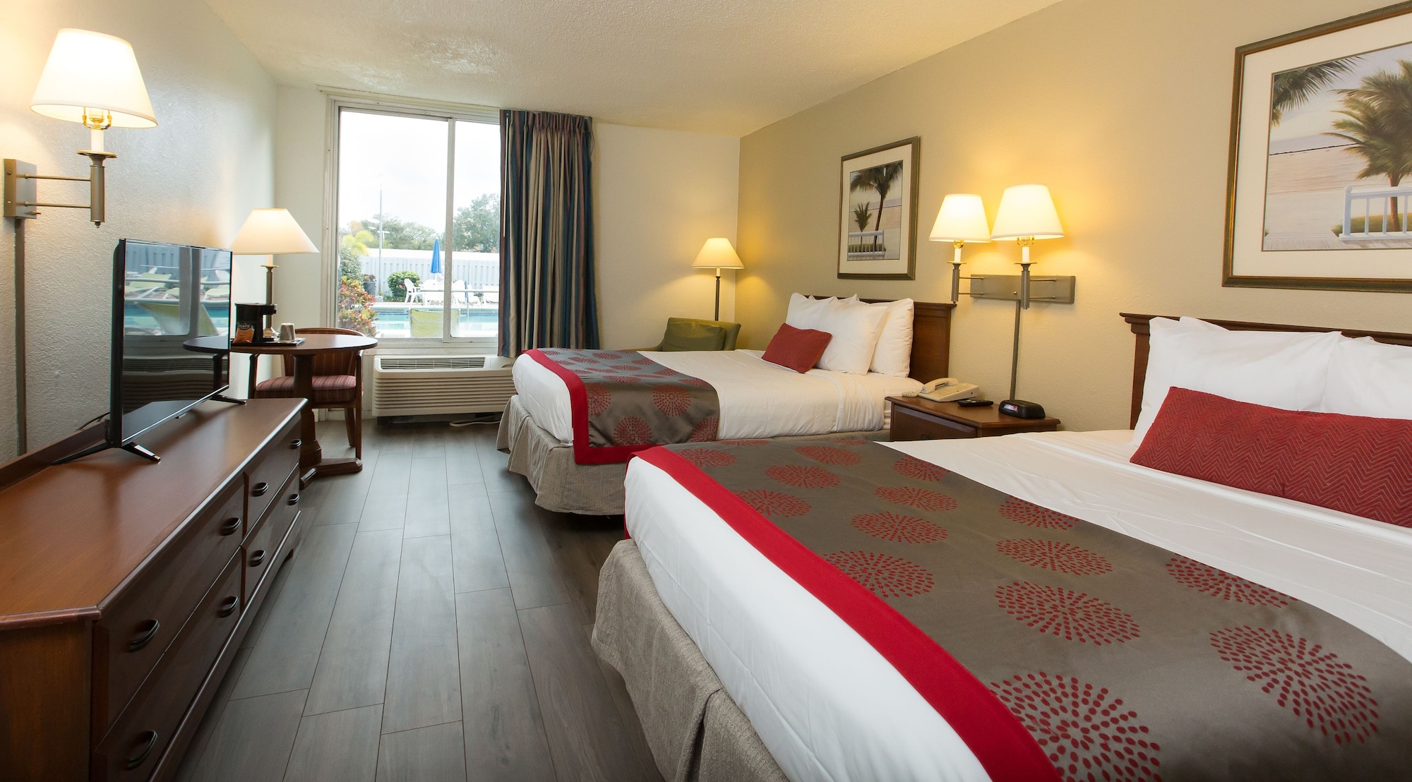 COMFORT, 2 DOUBLE BEDS