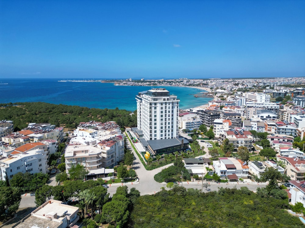 City Point Beach and Spa Hotel 7/50