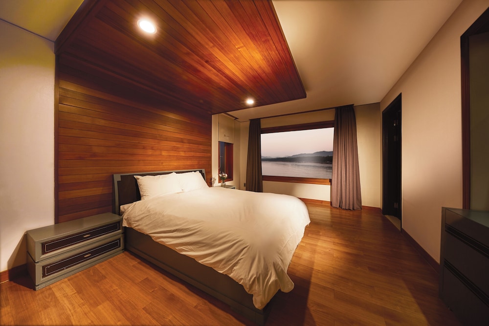 El Dorado Resort 11/51