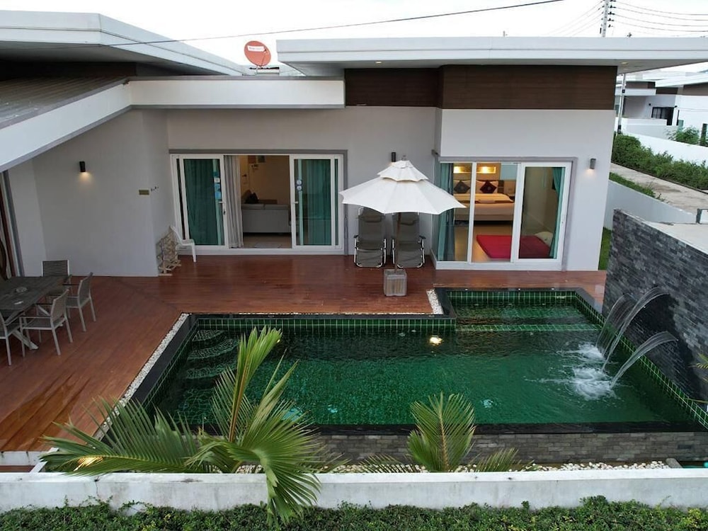 Jira Pool Villa 4/67