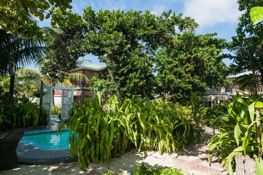 Le Repaire Boutique Hotels And Restaurant 32/47
