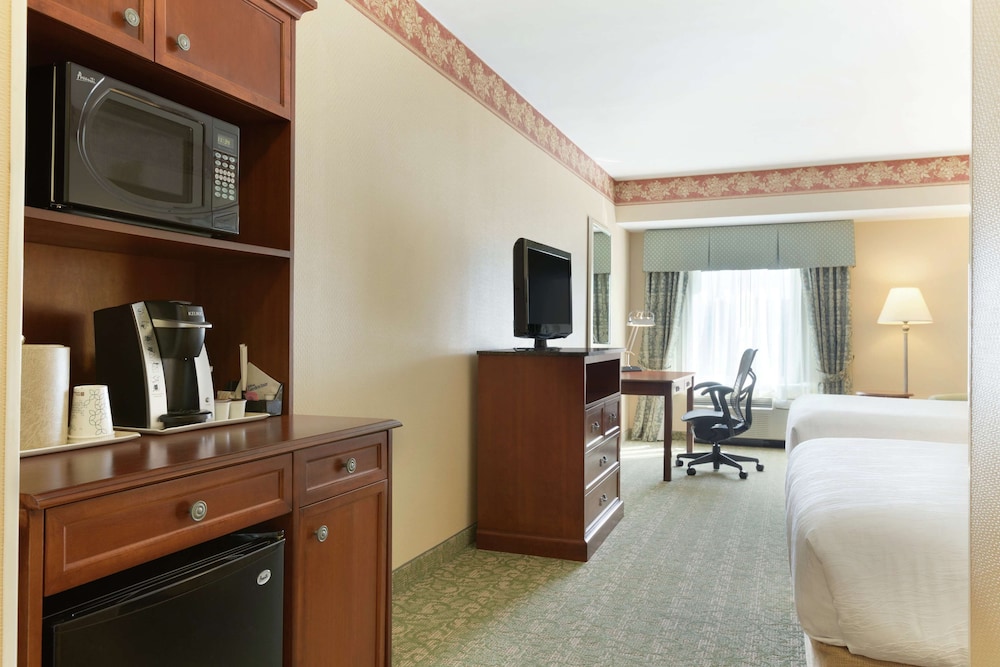 HILTON GARDEN INN FAIRFAX 37/61