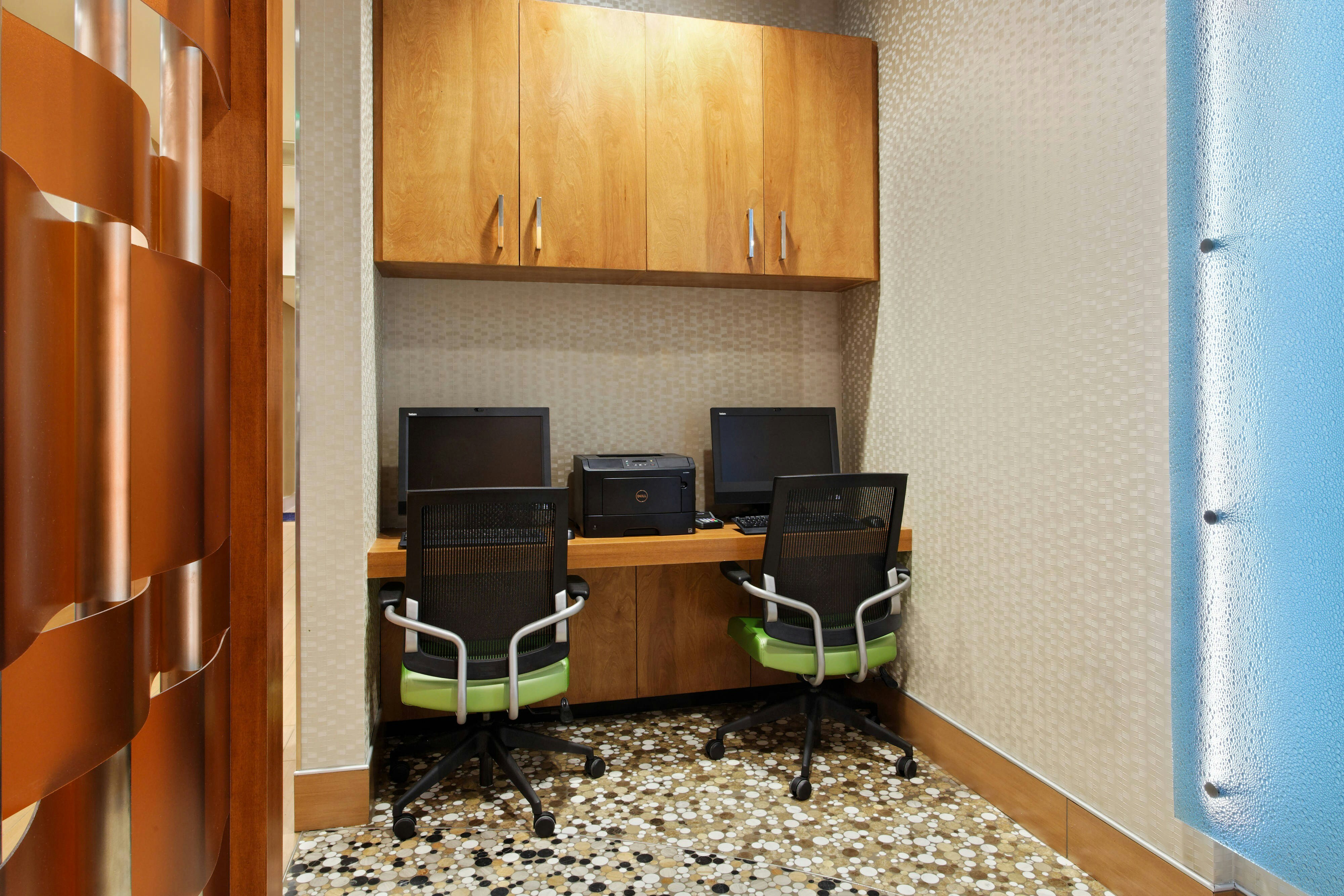 SPRINGHILL SUITES PENSACOLA 27/30