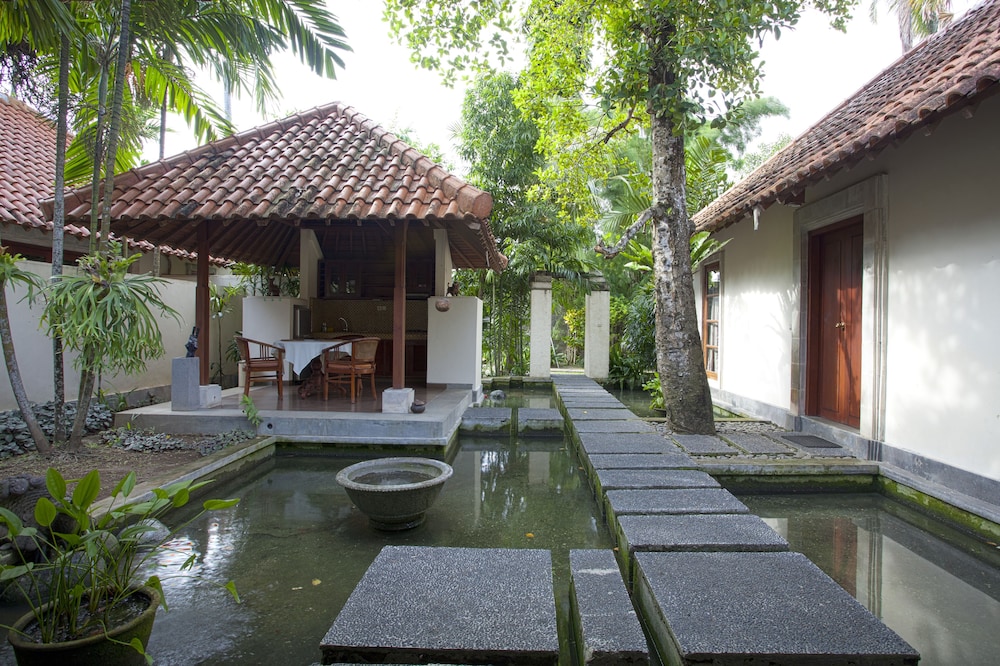 Natah Bale Villas 52/53