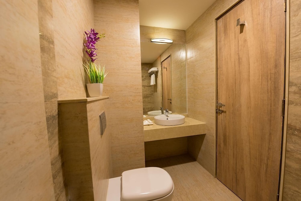 Hotel Chenthur Park 27/30