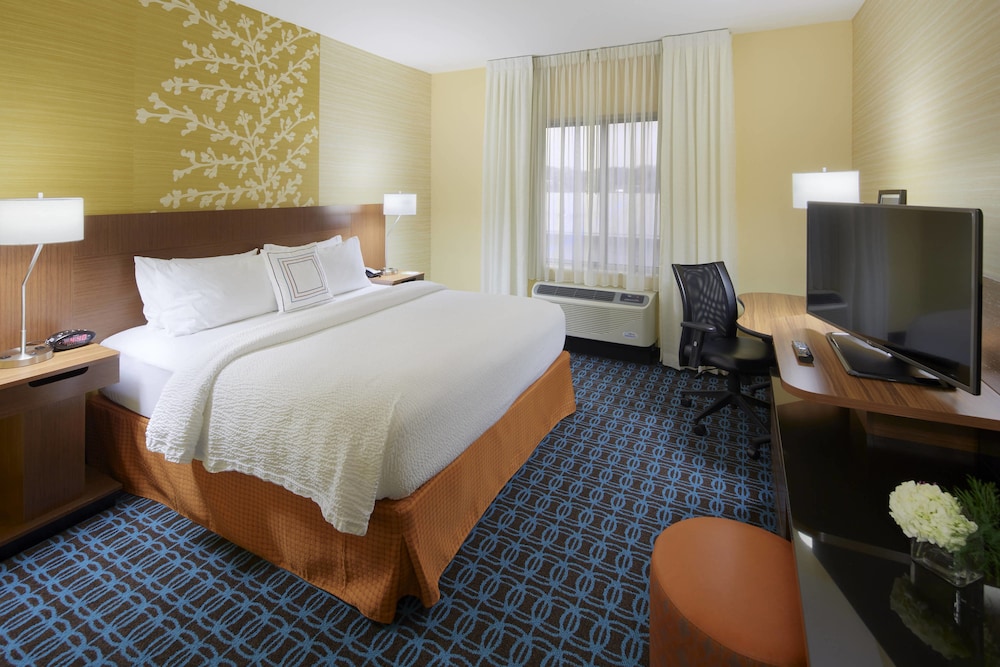Fairfield Inn Suites Springfield Northampton Amherst 13/52