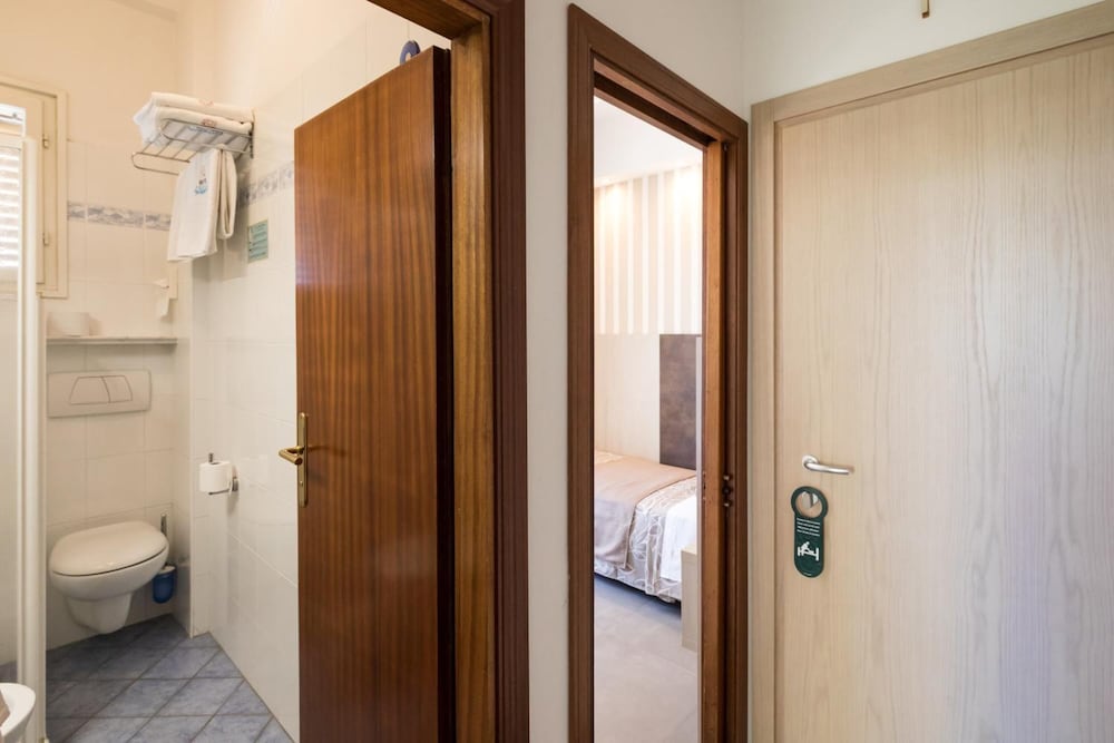 Hotel Cavour 24/30