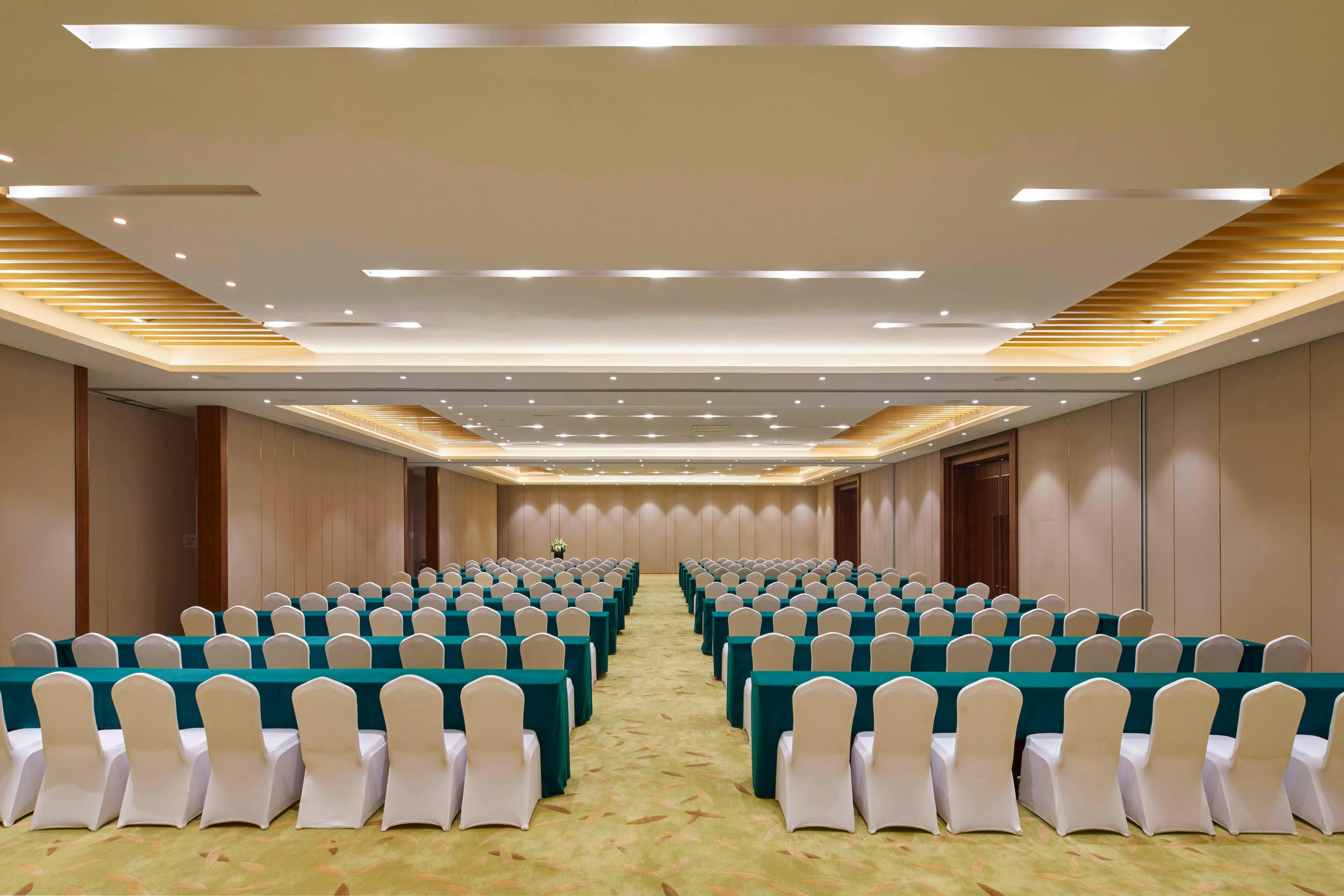 Four Points By Sheraton Chengdu Pujiang Resort 34/37