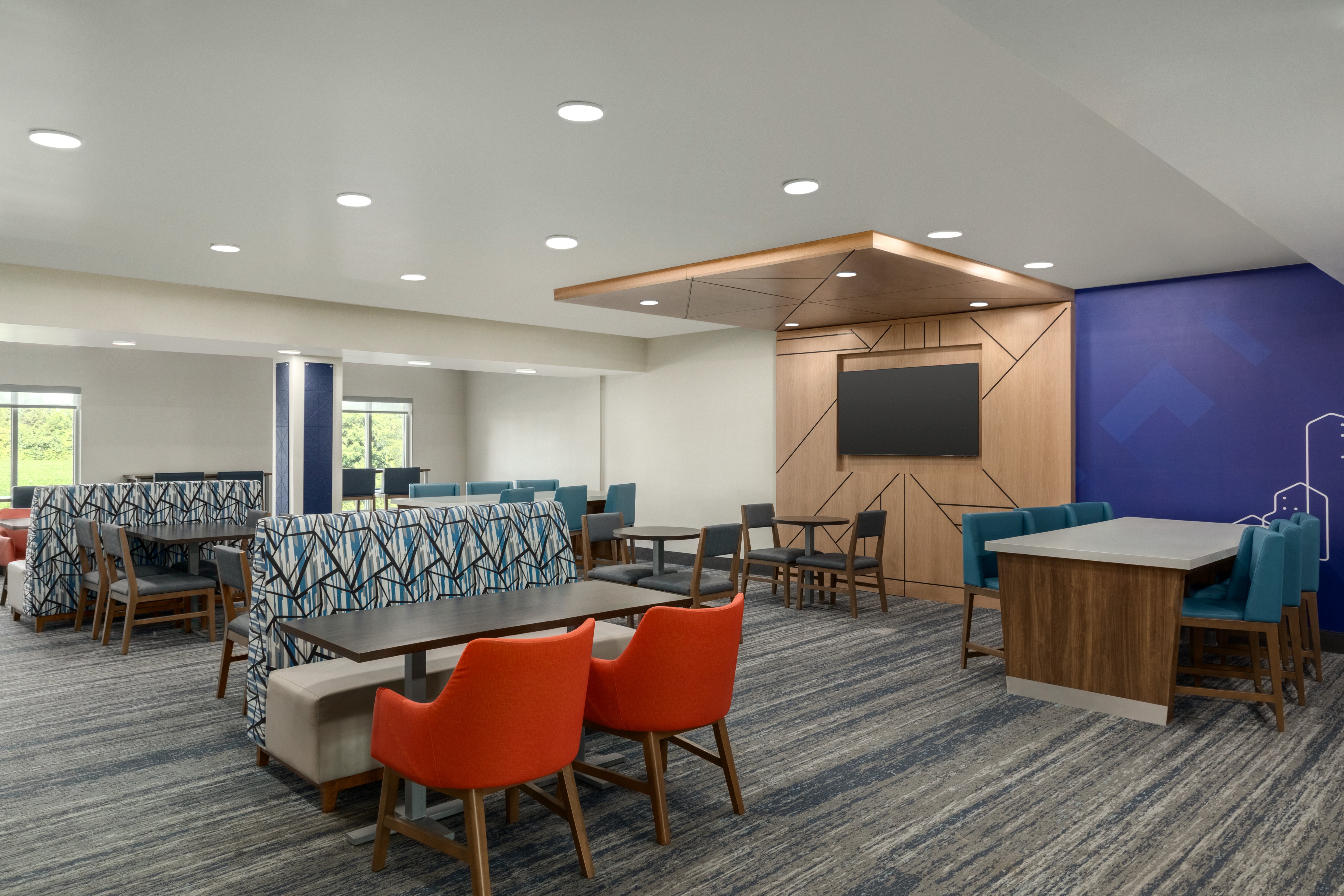 Holiday Inn Express Hotel & Suites North Fremont 52/58