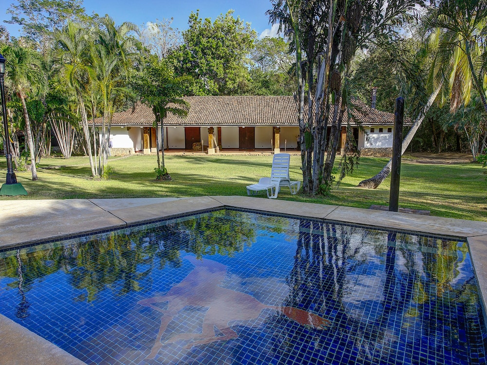 Hacienda La Pacifica 33/73