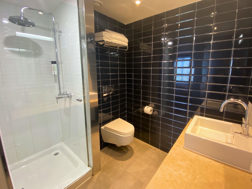 Absolute Hotel Spa 59/60