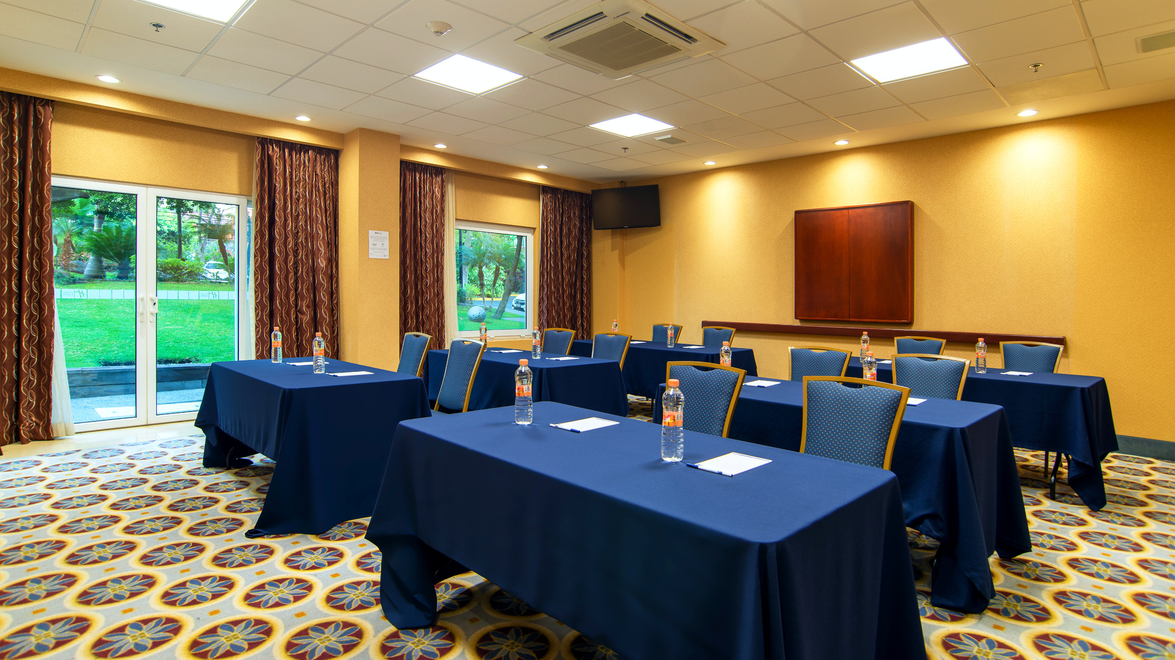 Holiday Inn Express & Suites Cuernavaca 34/50