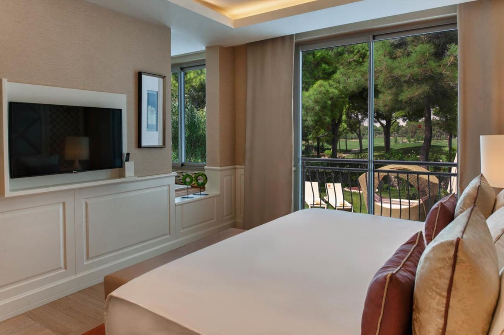 3 Bedrooms, Golf, Villa
