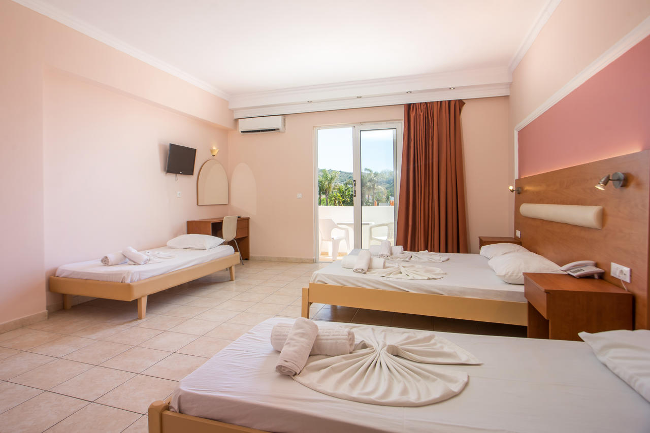 Diagoras Hotel 18/59