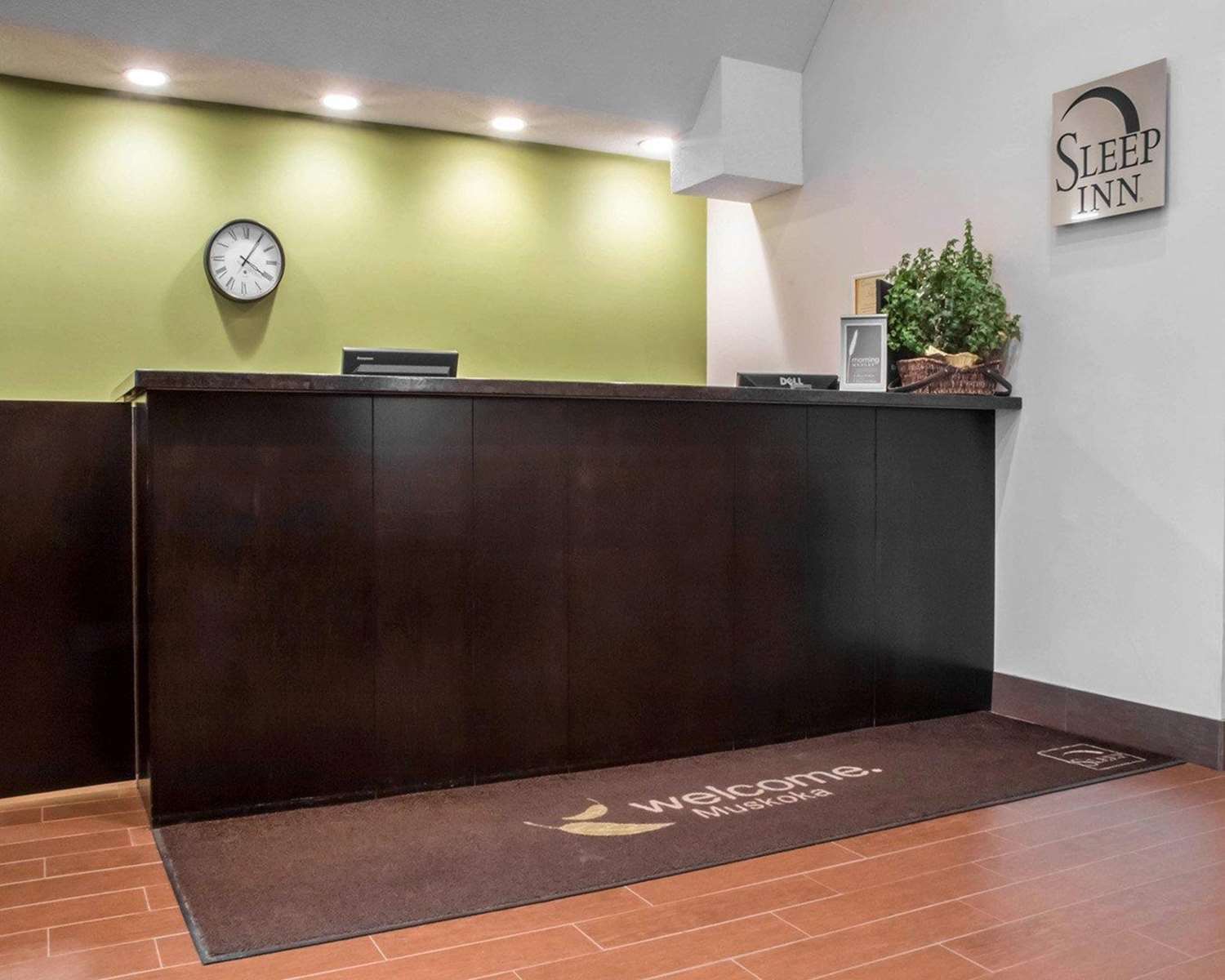Comfort Inn Bracebridge, ON 1/24