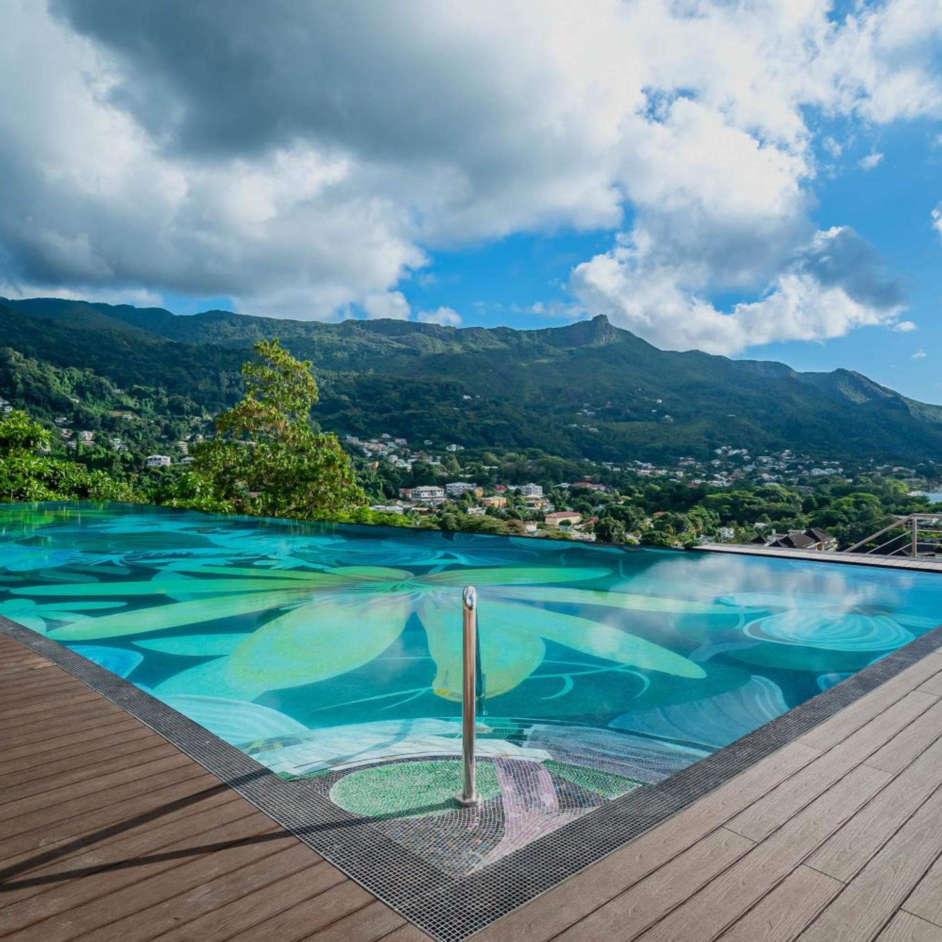 Gardens Hill Resort & Spa 36/60