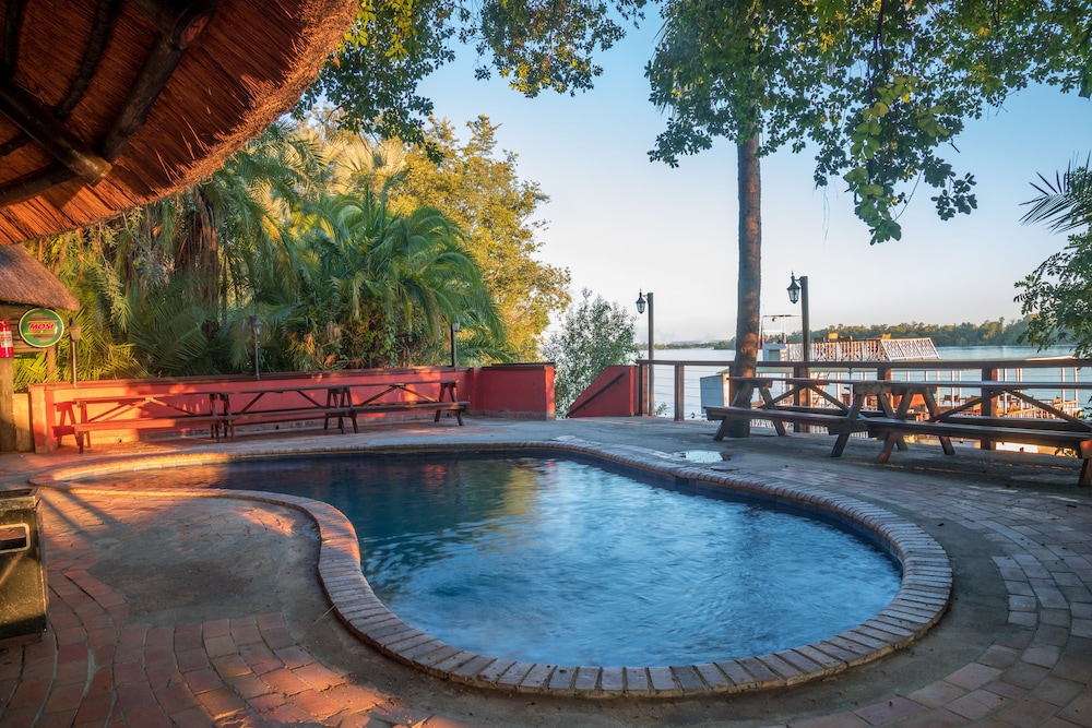 Victoria Falls Waterfront 8/74