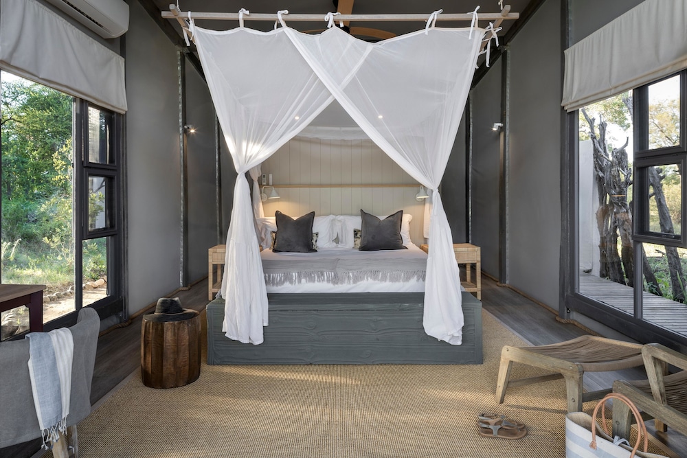 Simbavati River Lodge 2/50