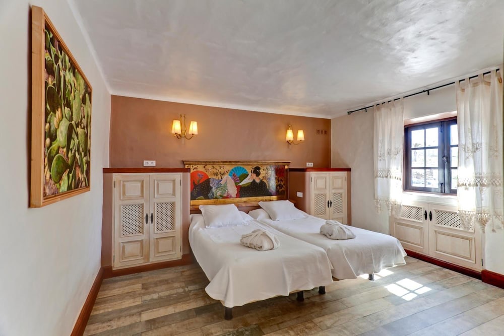 Casa De Hilario 27/71