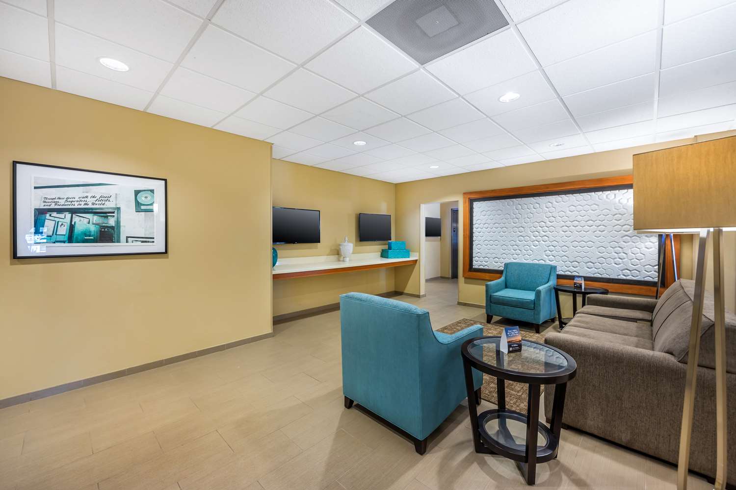 Best Western Plus Tuscumbia/Muscle Shoals Hotel & Suites 12/16