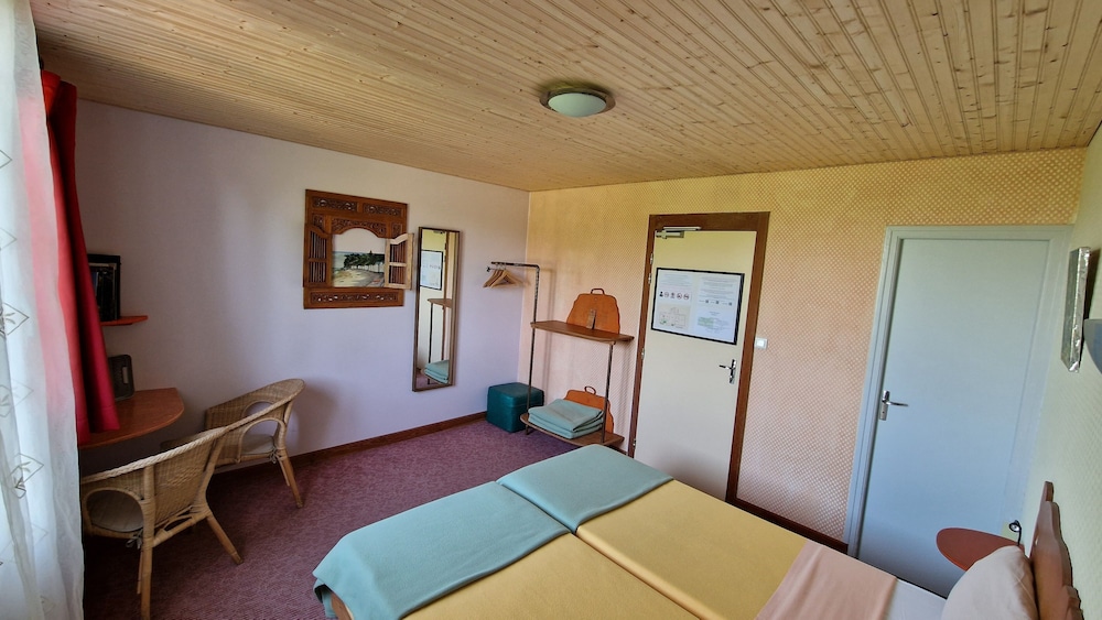 Hotel Rose 25/50