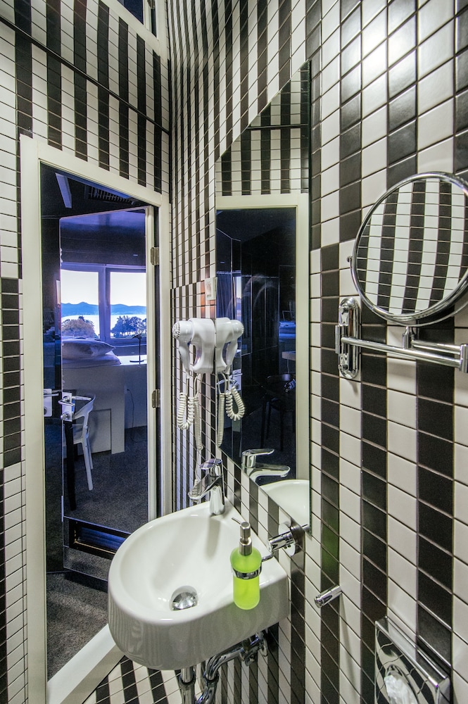 Boutique Hostel Forum 68/71
